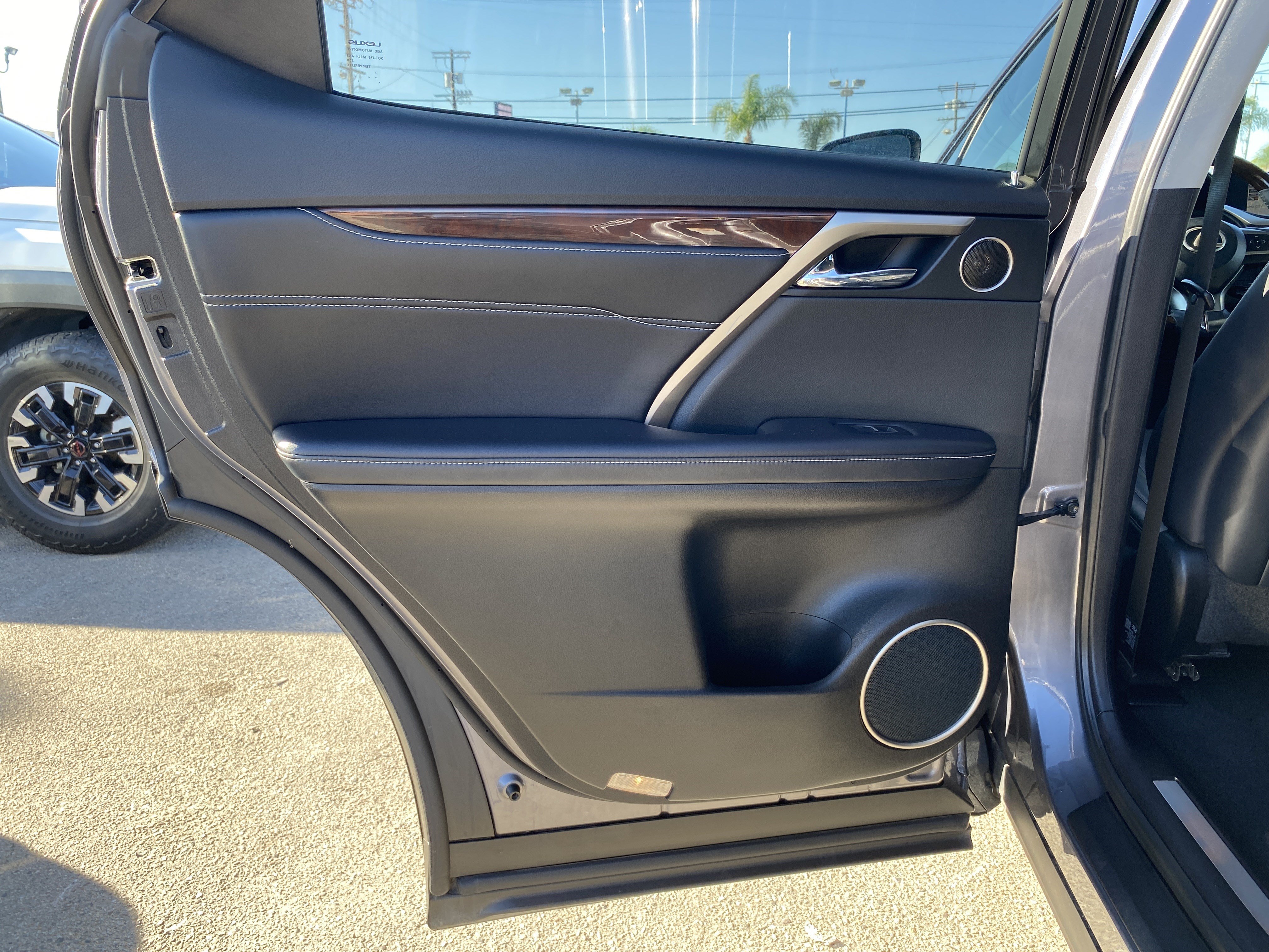 Used 2016 Lexus RX 350 FWD w/ Premium Package image 18