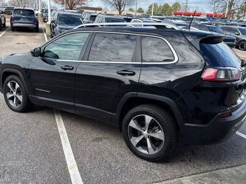 Used 2019 Jeep Cherokee Limited image 22