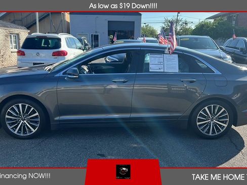 Used 2017 Lincoln MKZ Premiere FWD image 2