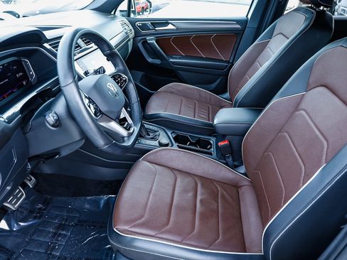 Used 2024 Volkswagen Tiguan SEL R-Line image 19