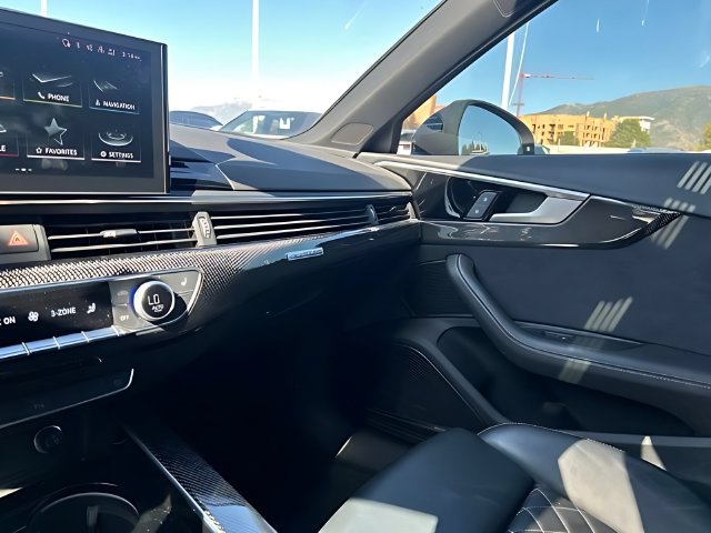 Used 2023 Audi S4 Premium Plus w/ Premium Plus Package AWD/4WD image 33