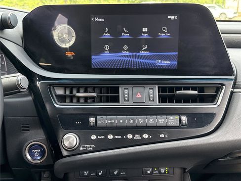 Used 2022 Lexus ES 300h w/ Premium Package FWD image 4