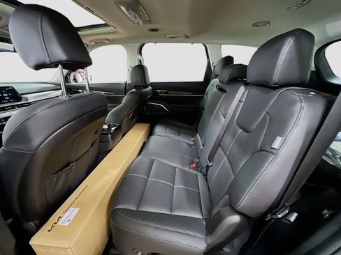 New 2025 Kia Telluride EX image 26