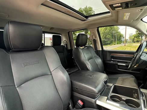 Used 2014 RAM 1500 Laramie w/ Convenience Group AWD/4WD image 12