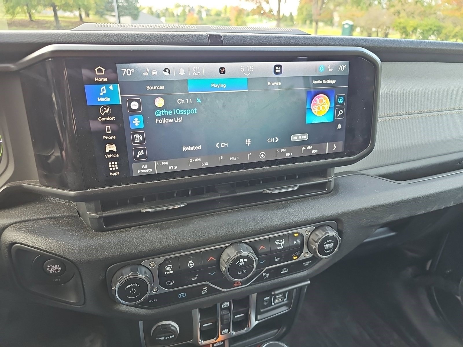 Used 2024 Jeep Wrangler Unlimited AWD/4WD image 19
