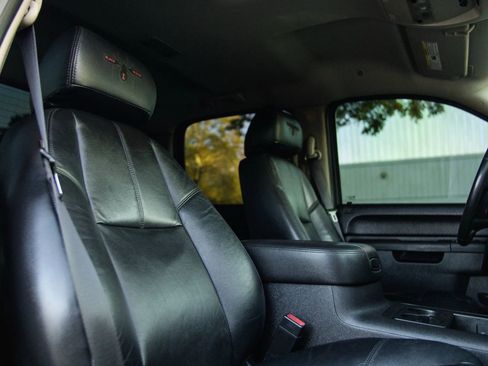 Used 2013 GMC Sierra 1500 SLE w/ Power Tech Package image 29