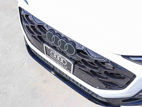 New 2026 Audi Q3 quattro 2.0T image 8