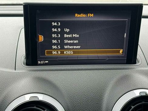 Used 2019 Audi A3 2.0T Premium image 17