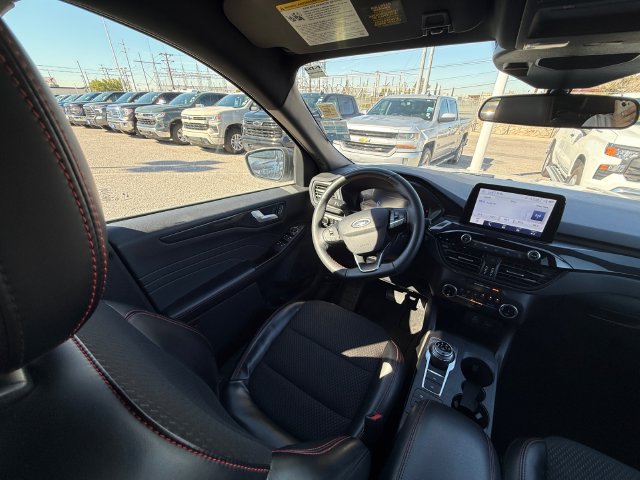 Used 2025 Ford Escape ST-Line FWD image 13