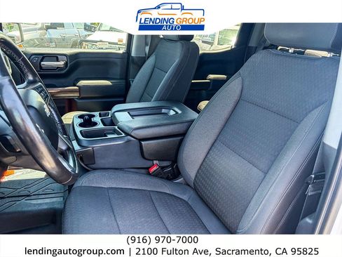 Used 2021 Chevrolet Silverado 1500 LT w/ Z71 Off-Road Package AWD/4WD image 16