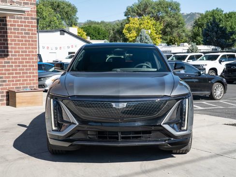 Used 2025 Cadillac Lyriq Sport AWD/4WD image 2