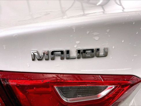 Used 2017 Chevrolet Malibu Hybrid w/ Leather Package image 14
