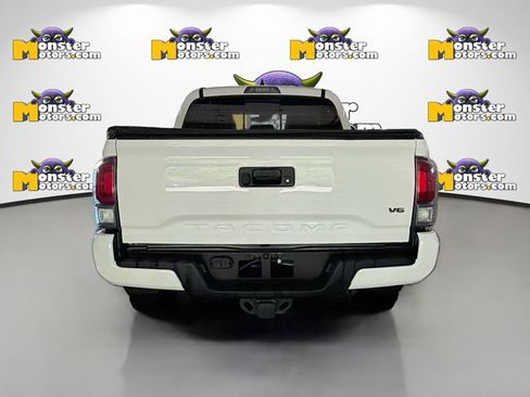 Used 2020 Toyota Tacoma TRD Sport AWD/4WD image 5