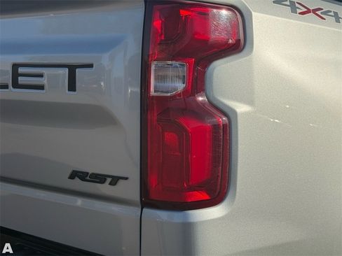 Used 2020 Chevrolet Silverado 1500 RST w/ RST Value Package image 12