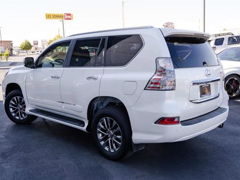 Used 2014 Lexus GX 460 Luxury AWD/4WD image 10