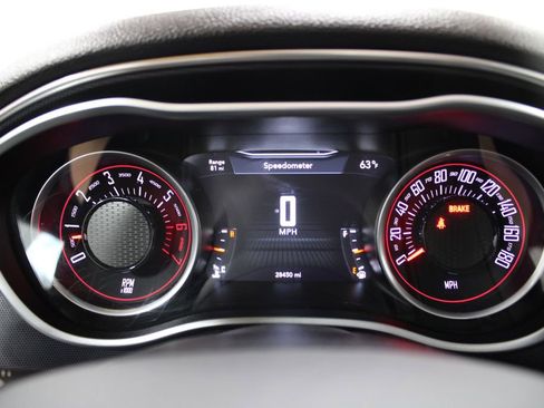 Used 2016 Dodge Challenger R/T Scat Pack w/ Leather Interior Group image 27