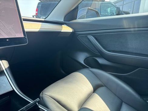 Used 2020 Tesla Model 3 Long Range AWD/4WD image 13
