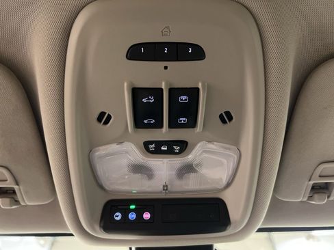 Used 2021 Buick Encore GX Essence w/ Advanced Technology Package image 28