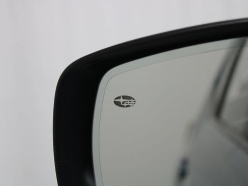 Used 2024 Subaru Forester Premium AWD/4WD image 40