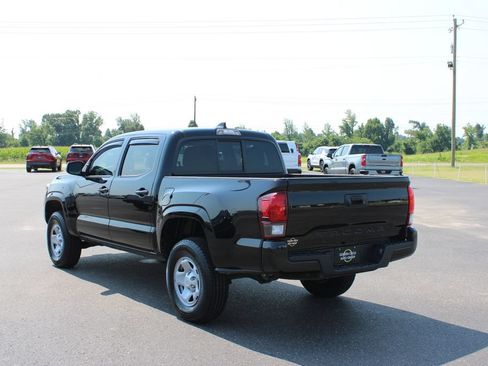 Used 2021 Toyota Tacoma SR w/ SR Convenience Package RWD image 7
