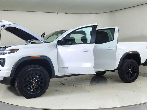New 2026 GMC Canyon Elevation RWD image 10