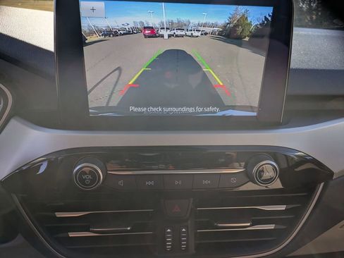 Used 2022 Ford Escape SE w/ Convenience Package image 17