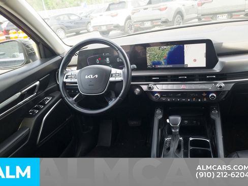 Used 2025 Kia Telluride S FWD image 23