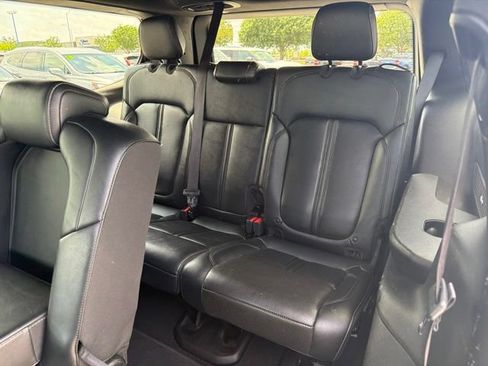 Used 2022 Jeep Wagoneer Series II AWD/4WD image 17