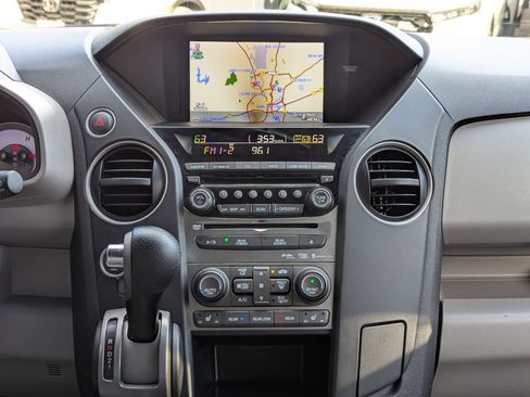 Used 2013 Honda Pilot Touring image 18