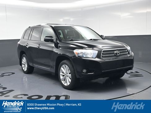 Used 2010 Toyota Highlander Limited image 1