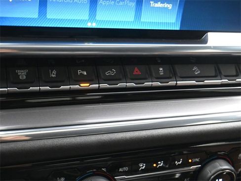 Used 2024 Chevrolet Silverado 2500 High Country w/ High Country Premium Package image 19