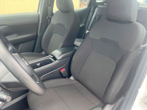 Used 2025 Nissan Kicks S FWD image 10