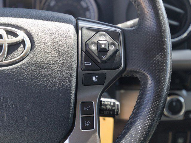 Used 2018 Toyota Tacoma SR5 AWD/4WD image 20