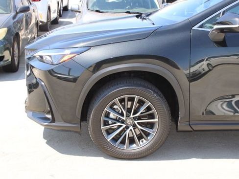 Used 2026 Lexus NX 350h AWD w/ Cold Area Package image 4