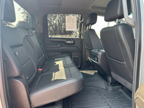 Used 2024 GMC Sierra 2500 SLT w/ SLT Convenience Package AWD/4WD image 28