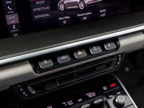 Used 2020 Porsche 911 Carrera S image 36