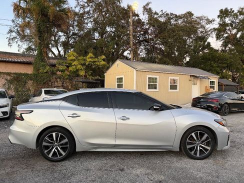 Used 2019 Nissan Maxima 3.5 SV w/ Floor Mat Group image 4