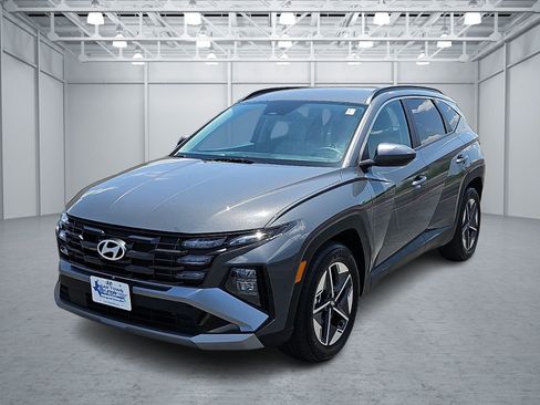 Certified 2026 Hyundai Tucson SEL Plus FWD image 1