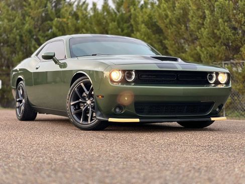 Used 2022 Dodge Challenger GT w/ Blacktop Package image 78