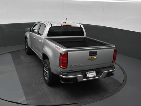 Used 2020 Chevrolet Colorado W/T w/ Custom Special Edition AWD/4WD image 15