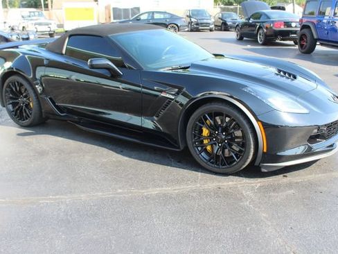 Used 2017 Chevrolet Corvette Z06 RWD image 12