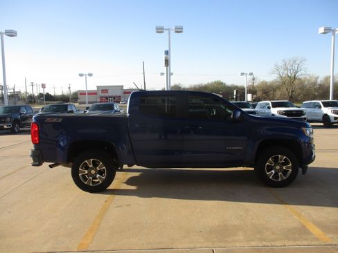 Used 2017 Chevrolet Colorado Z71 image 8