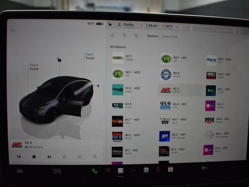 Used 2023 Tesla Model Y Long Range image 23