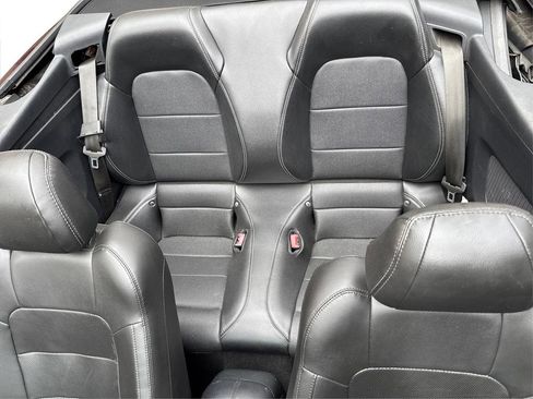 Used 2020 Ford Mustang Premium image 13