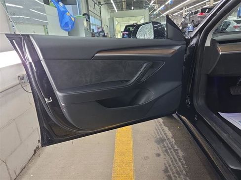 Used 2023 Tesla Model 3 Long Range image 8