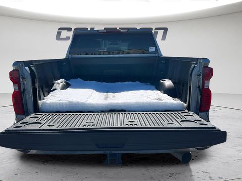 Used 2024 Chevrolet Silverado 2500 LT image 9