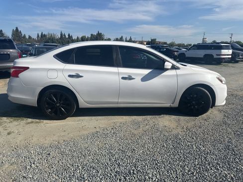 Used 2017 Nissan Sentra S image 4