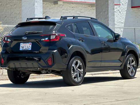 Used 2026 Subaru Crosstrek 2.5i Premium AWD/4WD image 3