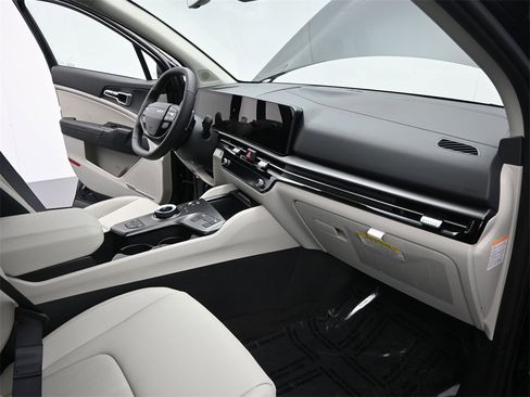 New 2026 Kia Sportage AWD Hybrid image 22