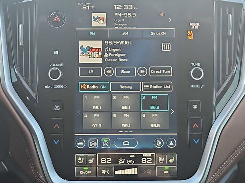 Used 2025 Subaru Outback Touring XT w/ Popular Package #2 image 12